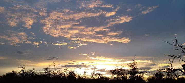 Ciel à la campagne Balade en cheval